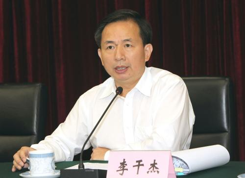 环保部﹕提高对走私洋垃圾处罚标准 及时责令