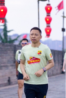 第十五季搜狐新闻马拉松在西安成功举办上演传统文化传承跑