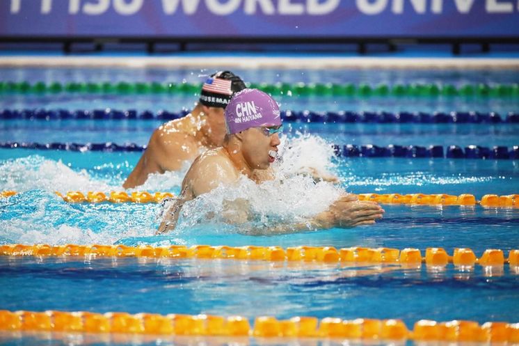 团结友谊成就大运梦想！中国队破纪录夺金男女混合4x100米混合泳接力赛